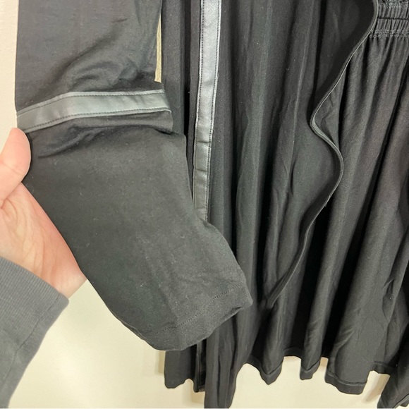 ELAINE KIM Rainsi Jersey Coat with faux leather trim in Black size Large - Picture 5 of 14